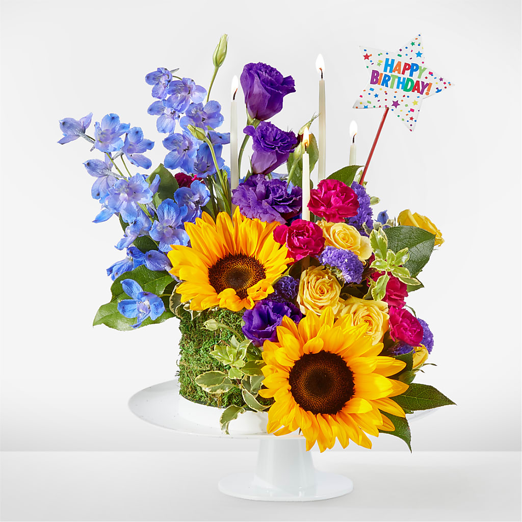 Star of the Day Floral Cake – A Marc In Design, Fort Lauderdale FL